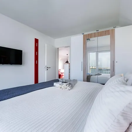Fewo-kapitaen-james-cook-olpenitz-e-ladesaeule-allergiker-wasserbett Apartment Olpenitz