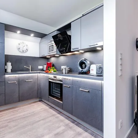 Fewo-kapitaen-james-cook-olpenitz-e-ladesaeule-allergiker-wasserbett דירה אולפניץ